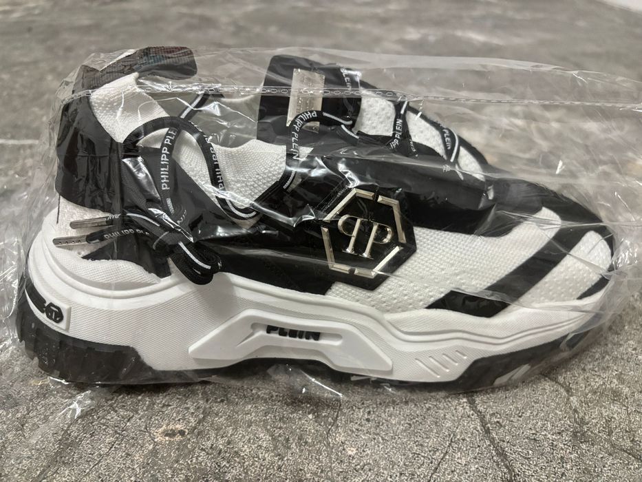 Adidași Philipp Plein, noi nepurtați