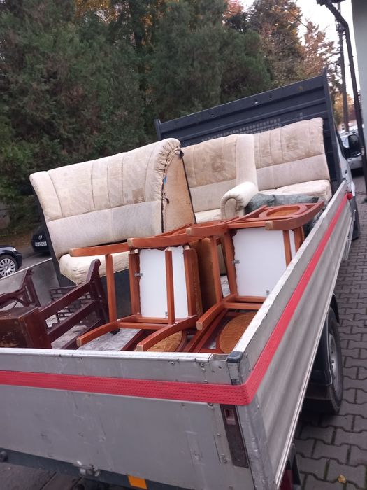 Transport moloz mobila veche debarasari apartamente deseuri