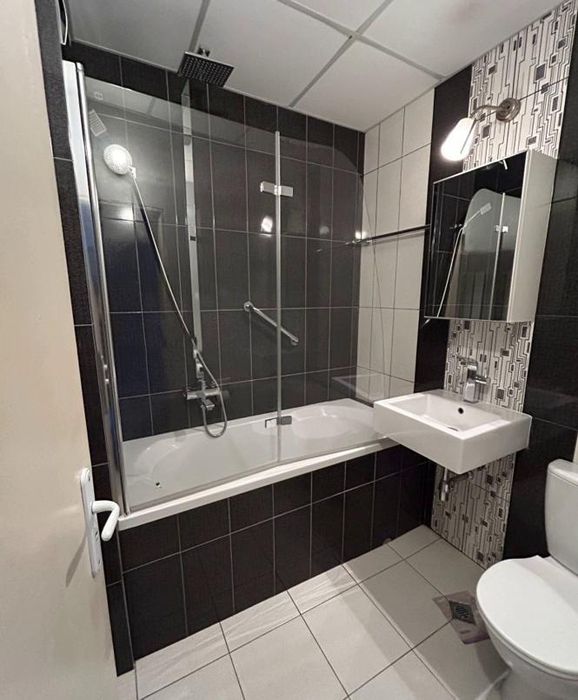 Тристаен апартамент под наем в ж.к. Зона Б-19, 2180285