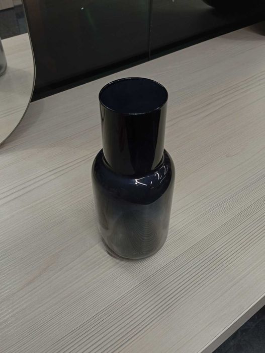 Стъклена вза за цветя