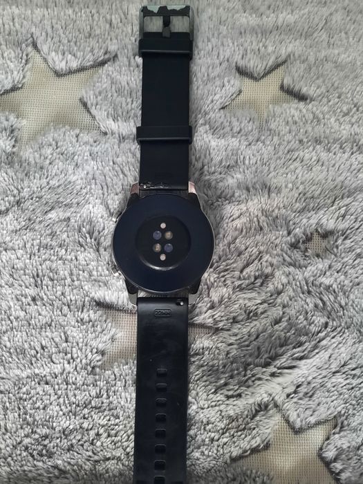 продам смарт часы Huawei Gt2