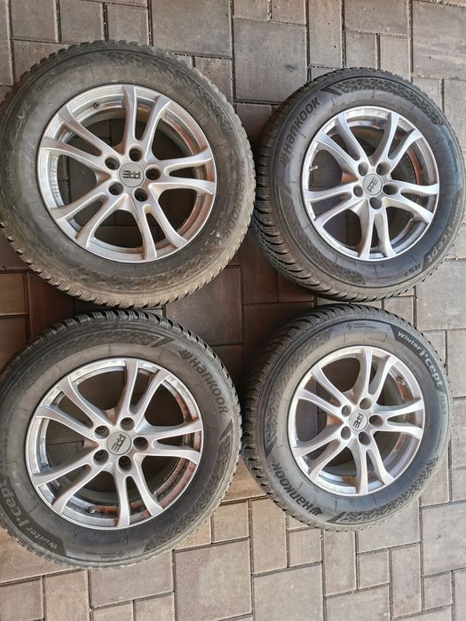 Jante dacia duster roti Nissan qashqai cauciucuri ms 215 65 R16 an2024