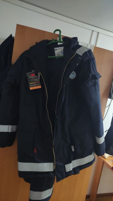 Тшо куртка сатылады