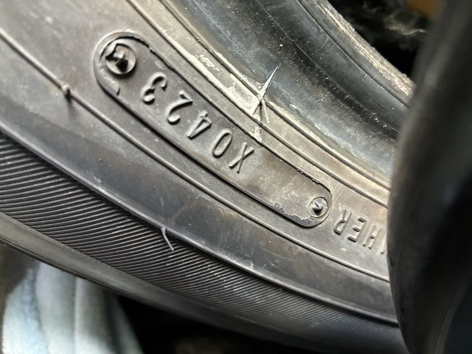 Anvelope Dunlop vara 215/60 R17o