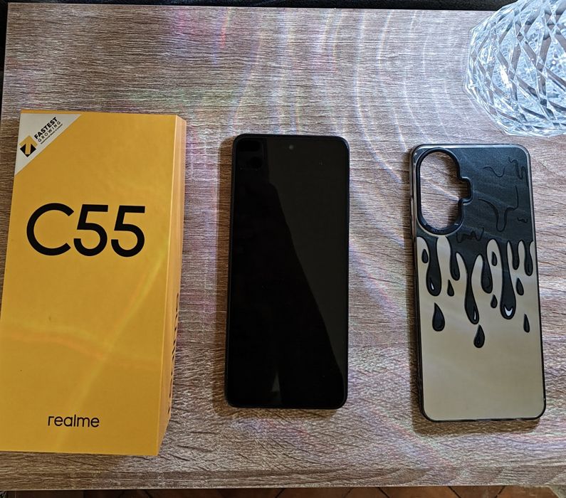 Realme C55 256GB / 8GB RAM - Пълен комплект, калъфи и зарядно