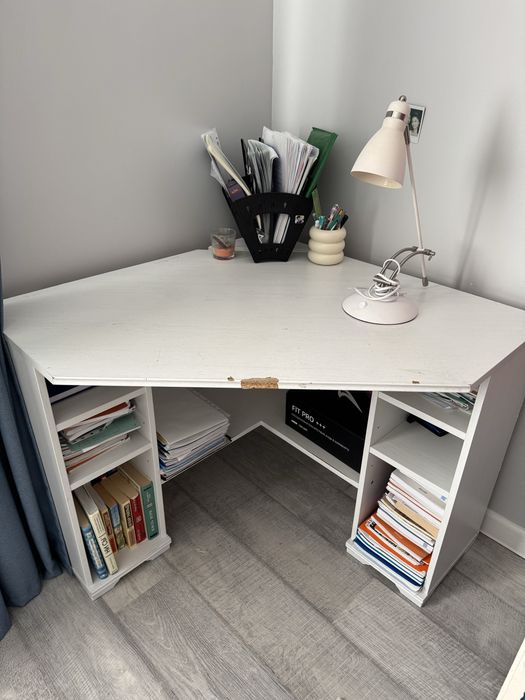 Продается письменный стол, б/у