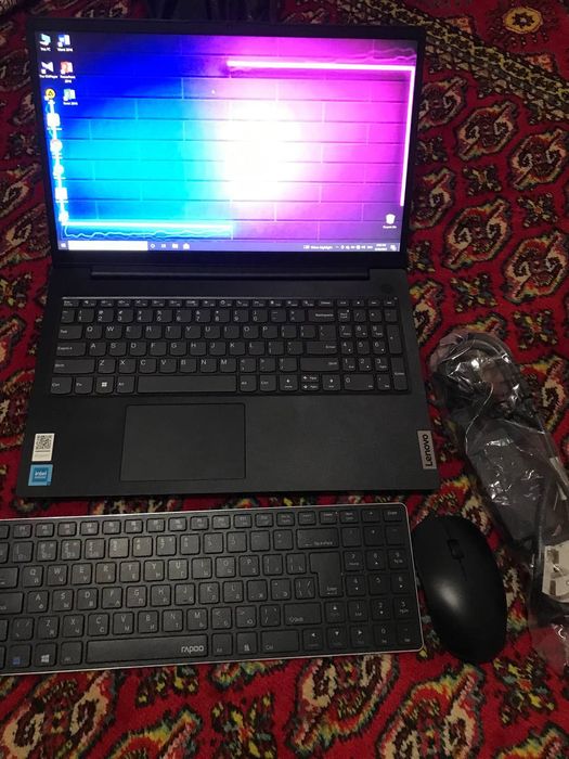 Lenovo Intel Noutbook 2 yil kafolati bilan