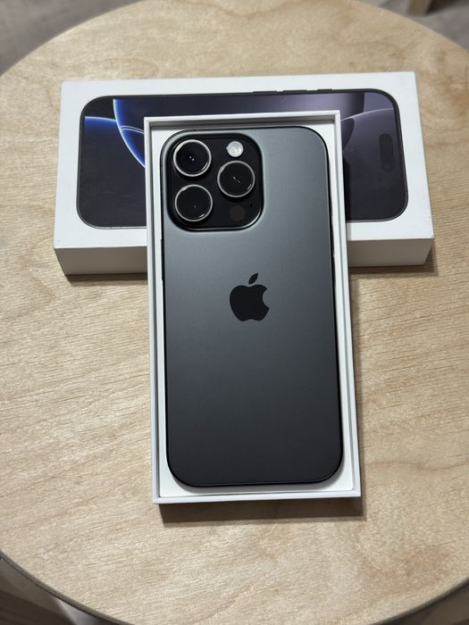  iPhone 16pro 5G 1TB black titanium в идеальном сост.