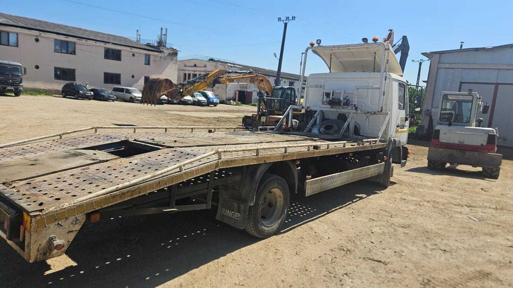 MAN LE 8,180 an fab 2004