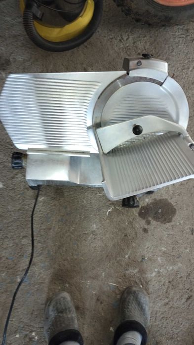 Feliator alimentar aluminiu