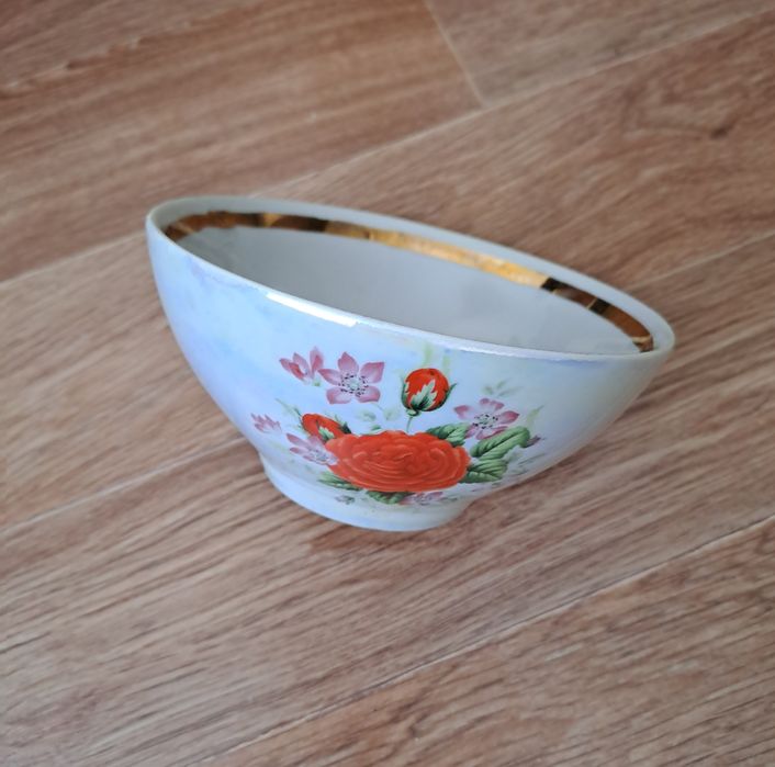 Посуда  фарфоровая. и др.