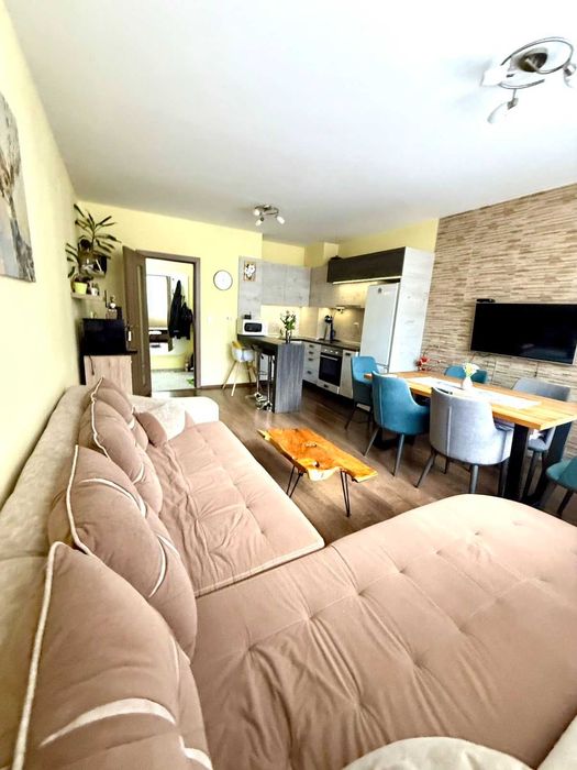 Дава се под наем Тристаен апартамент в София, Витоша - 85 кв.м за 841.5 € - Снимка #3