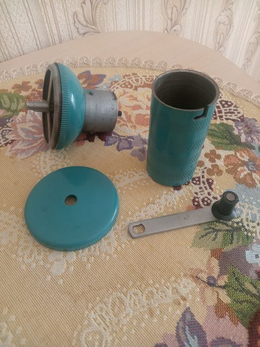 Кофемолка ручная