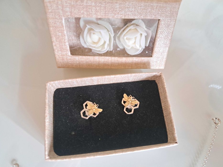 Сребърен дамски комплект гривна с обеци