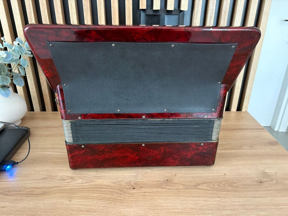 Acordeon Hohner Verdi 2 cu 80 de basi