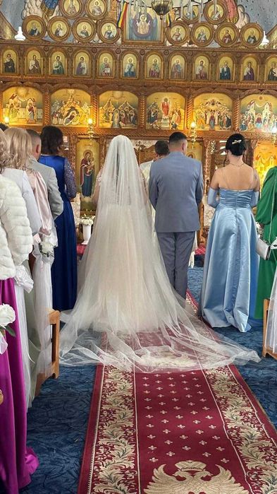 Vand rochie de mireasa