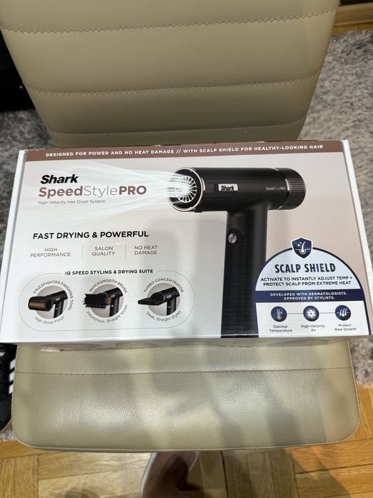 Aparat pentru stilizat parul+uscare Shark SpeedStyle PRO