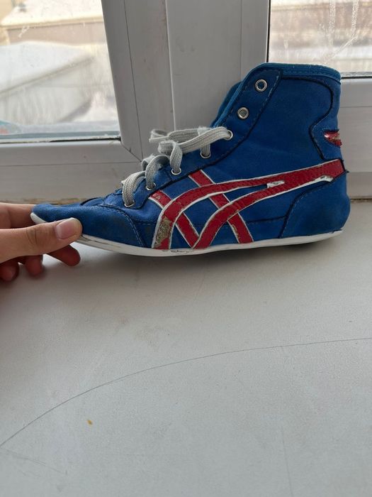 Бортцови Asics Tiger