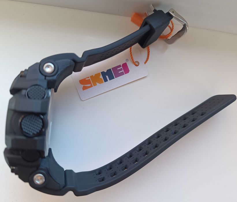 SKMEI 1358-Алтиметър,барометър,компас...