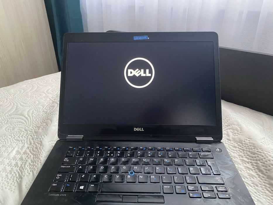 Лаптоп DELL………….