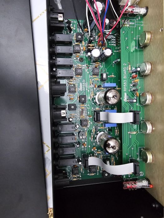 Ламповый стерео-компрессор BELLARI RP583