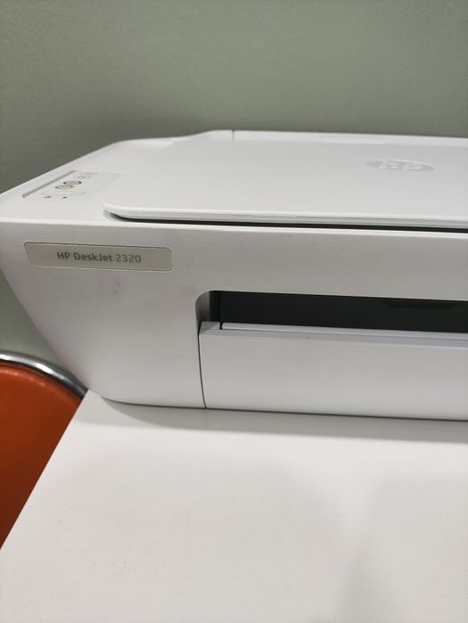 Принтер HP DeskJet 2320 продам