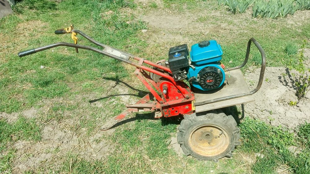 Продаю мотоблок.