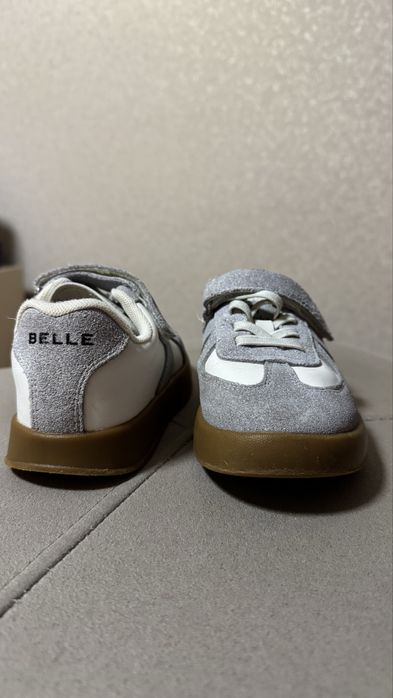 Детские кроссовки для девочки