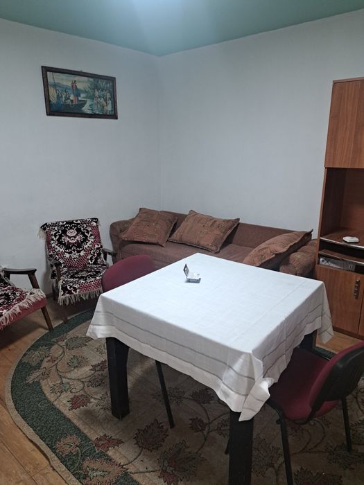 Apartament 3 camere de inchiriat
