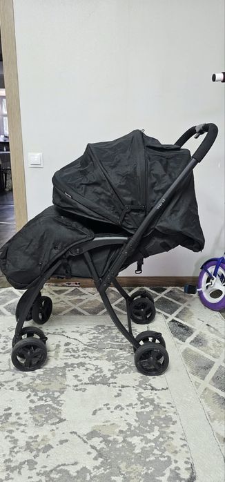 Всесезоная прогулочная коляска Tomix Cosy V3