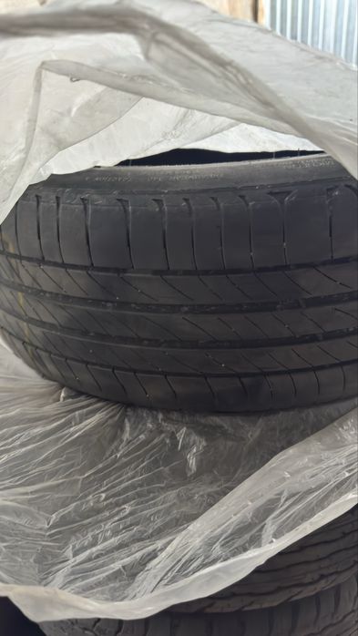 Шины 205/55/16 Michelin . Лето