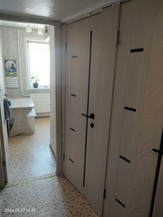 Продам 2 к квартиру 4/5  р-он ДБС.