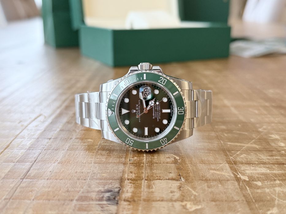 Часы Rolex Submariner “Hulk”