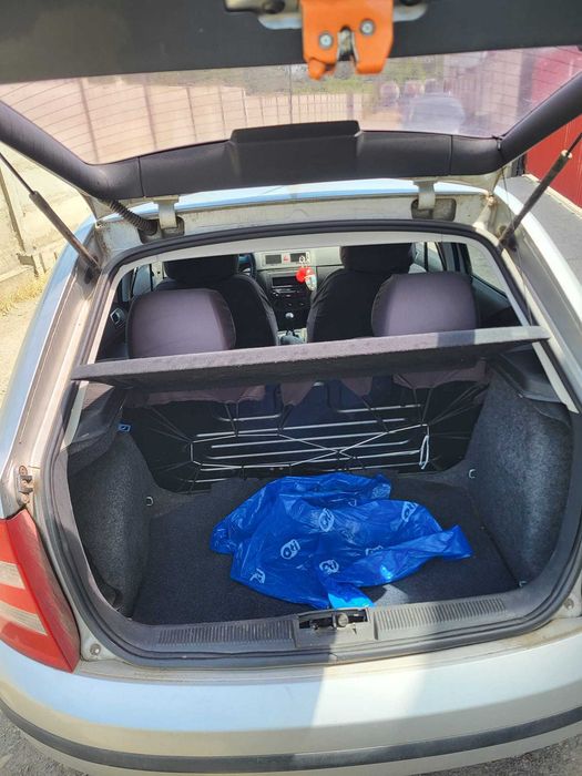 Bara fata /Capota motor/Faruri Skoda Fabia 1 an2007 1.2 B BMD