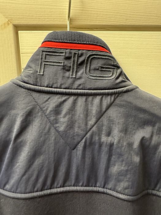 Vand geaca Tommy Hilfiger marimea M. Originala!