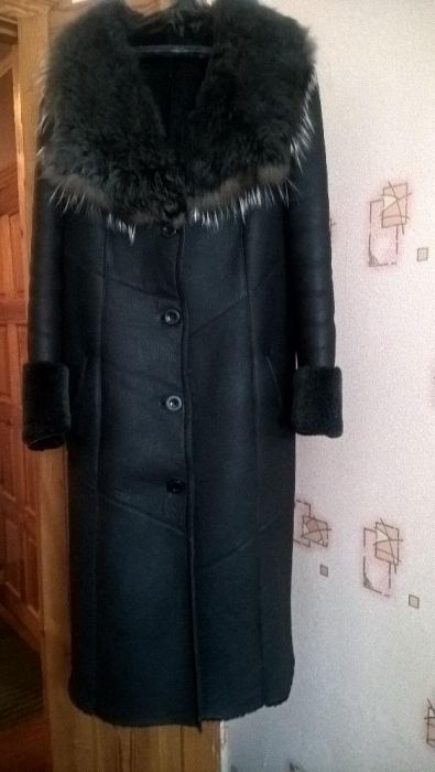 Продам дубленку женскую