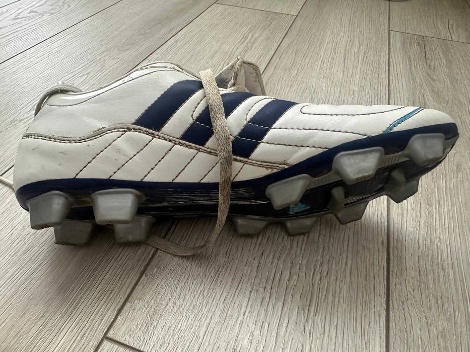 Adidas Puntero cu crampoane pentru teren iarba