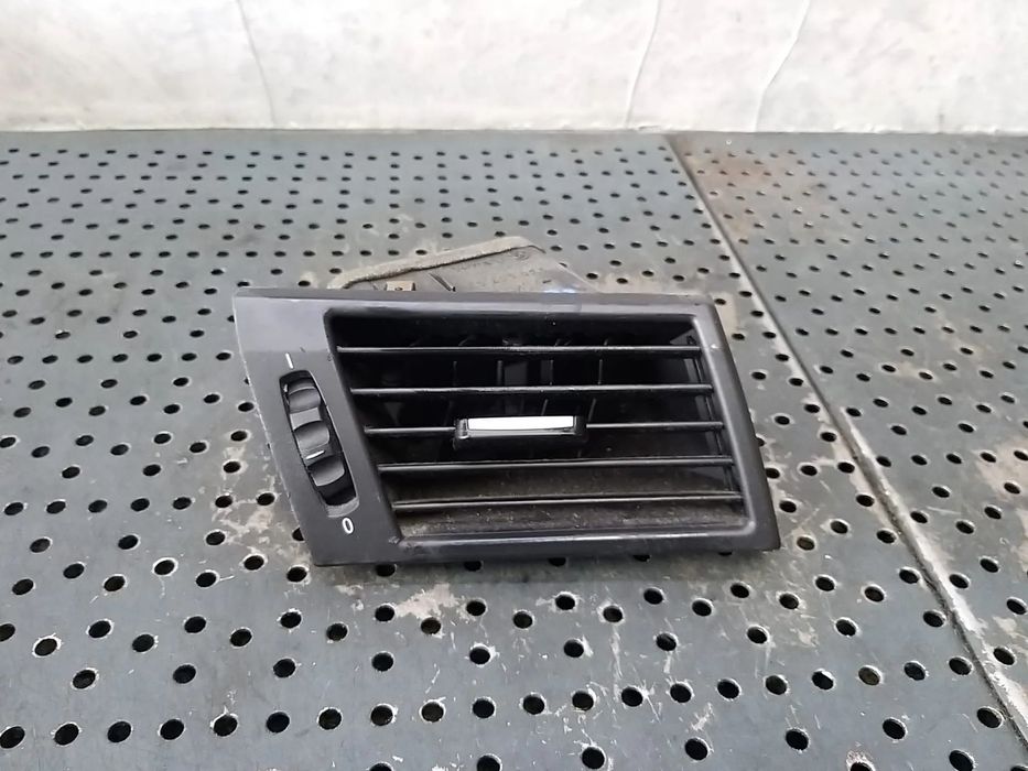 Grila aer bord dreapta bmw x3 e83 3400076