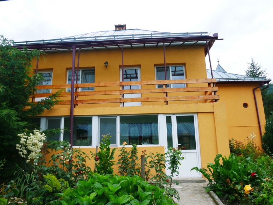 Casă cu teren de vânzare – sat Slobozia, comuna Stoenești, jud. Argeș – 30.000 €
