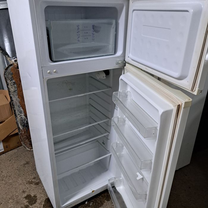 Vand frigider in Floresti