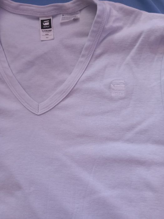 Продавам оригинални тениски Tommy Hilfiger,Hugo boss,Marc O'polo,G- s