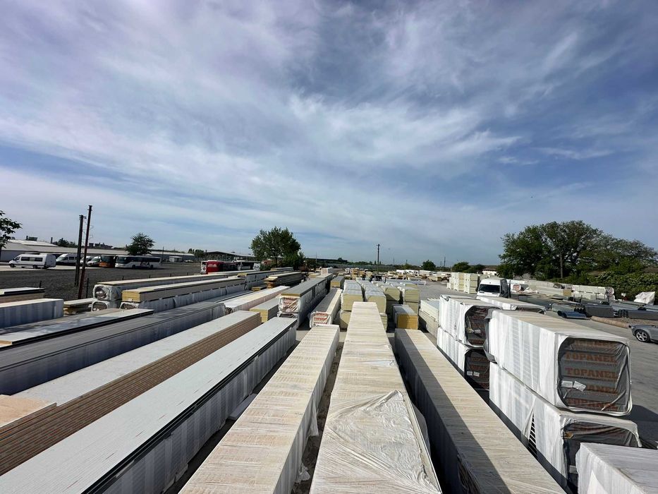 Panouri sandwich pentru perete sau acoperis