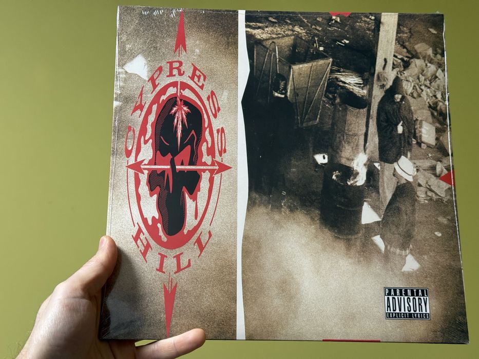 Чисто нови, неразпечатани плочи