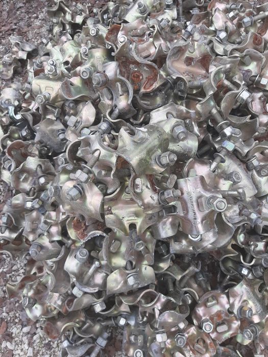 Cravate L-uri,  schela metalica
