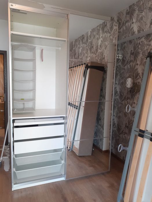Dulap Ikea usi glisante