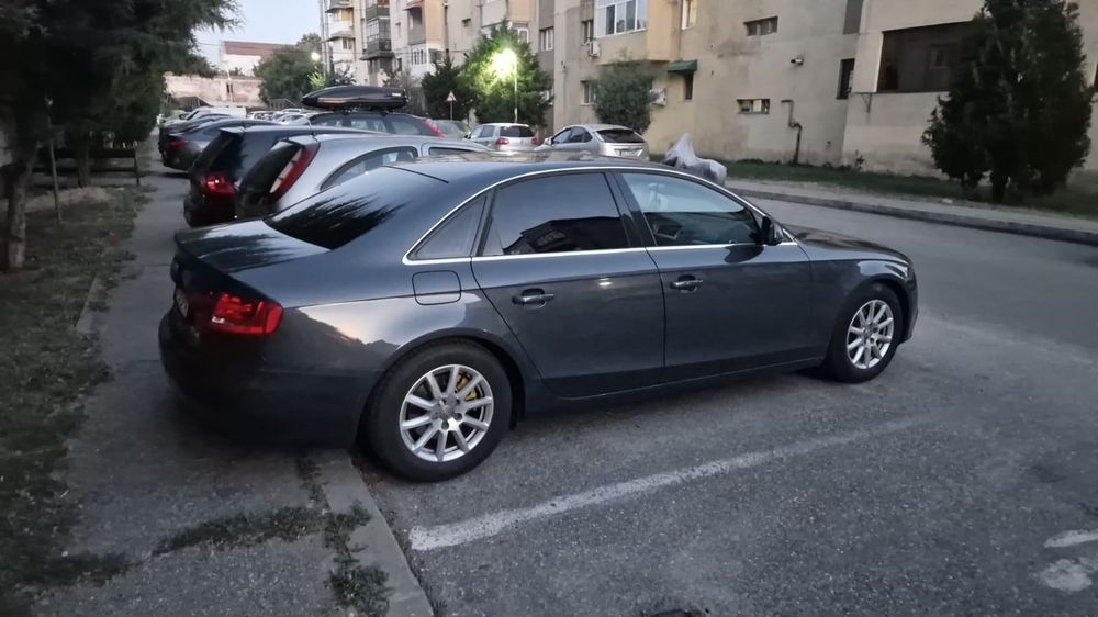 Vând Audi A4 B8, 2.0 TDI - 2009