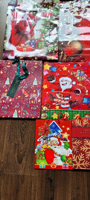 Подаръчни празнични коледни торбички