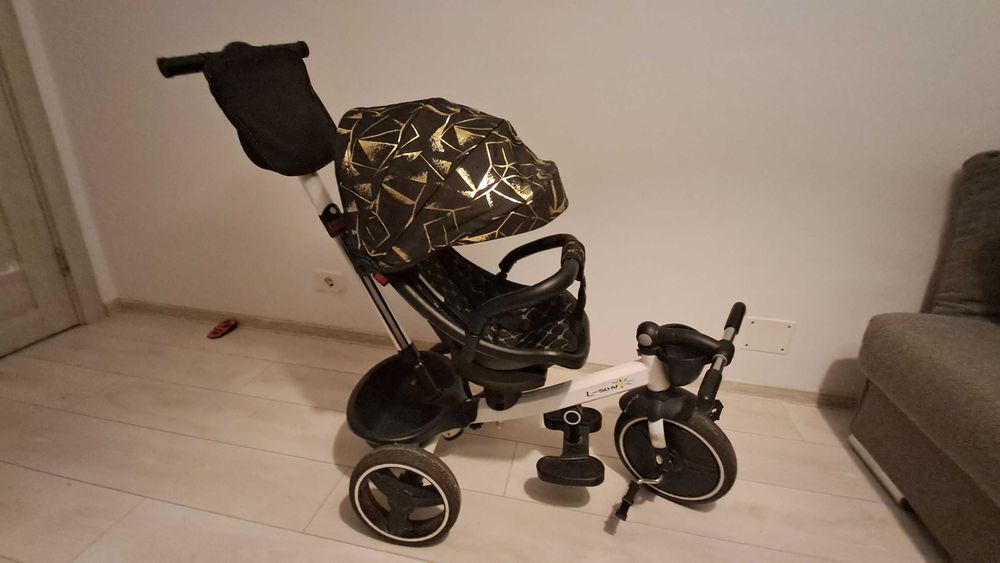 Vand Carut tricicleta 3/1 pentru varsta de la 1 an +