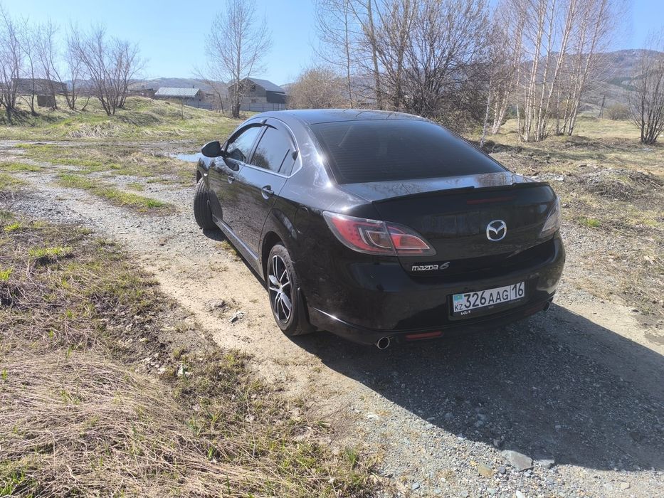 Продам машину мазда 6