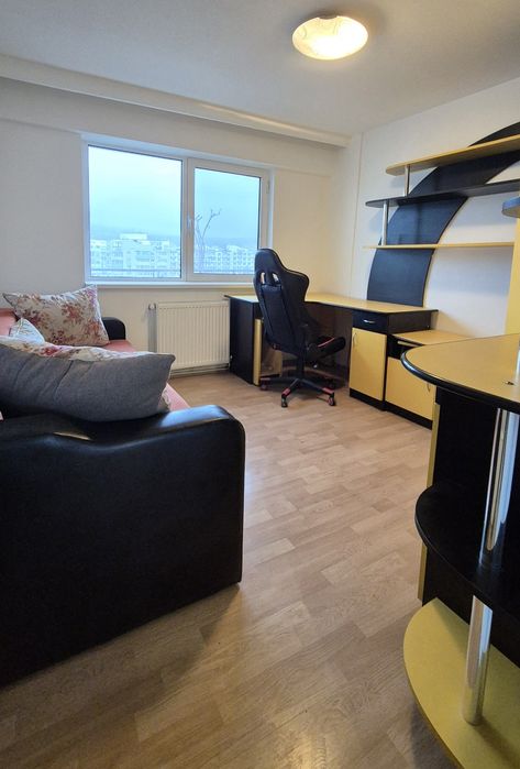 Apartament cu 5 camere, 96mp